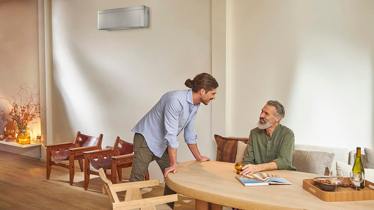 DAIKIN R-32 Wandgerät FTXA20CS Stylish Farbe: Silber inkl. IR-FB