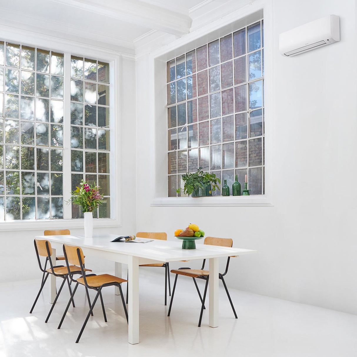 DAIKIN R-32 Wandgerät FTXP25N9 Comfora weiß