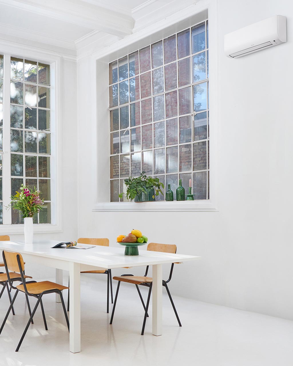 DAIKIN R-32 Wandgerät FTXP25N9 Comfora weiß
