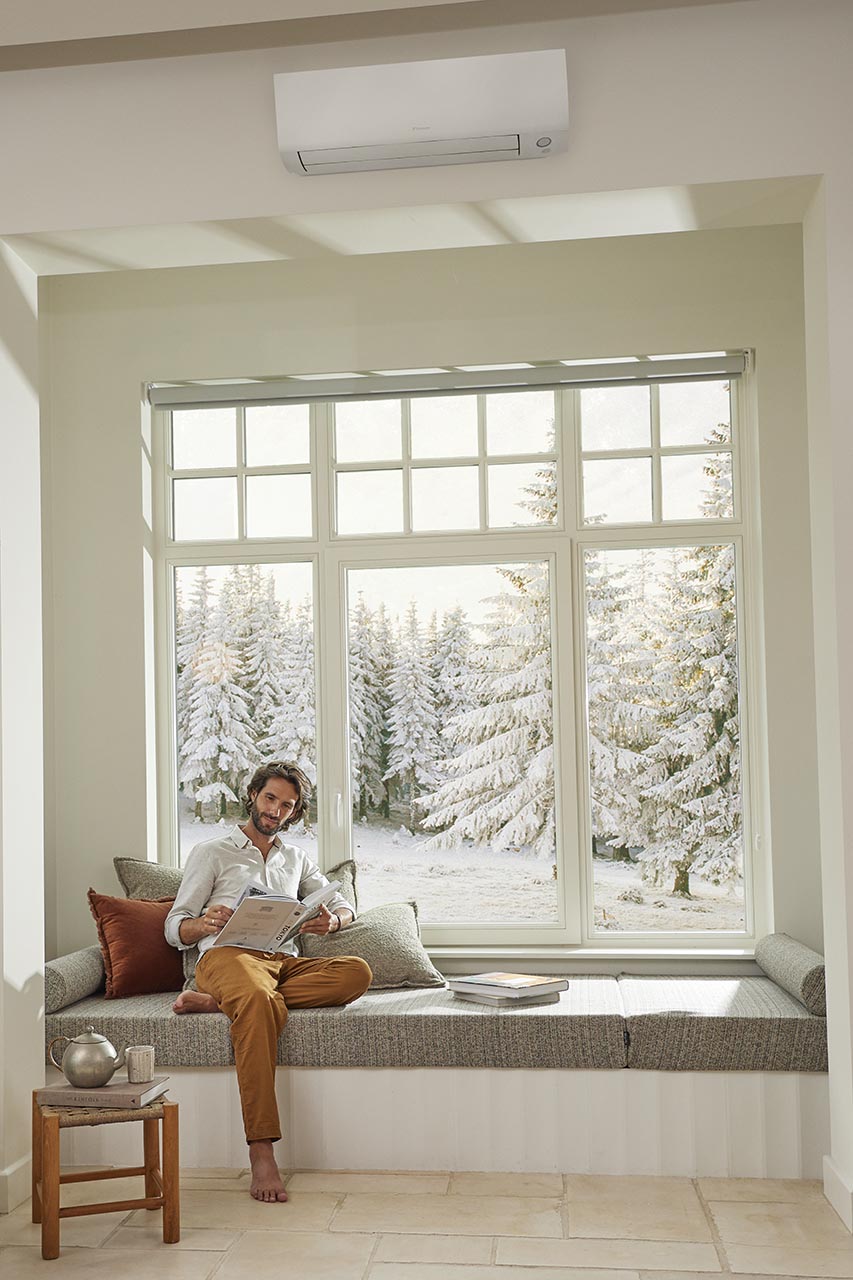 DAIKIN R32 Wandgerät, FTXTM Typ: 40A Perfera Cold Region weiß